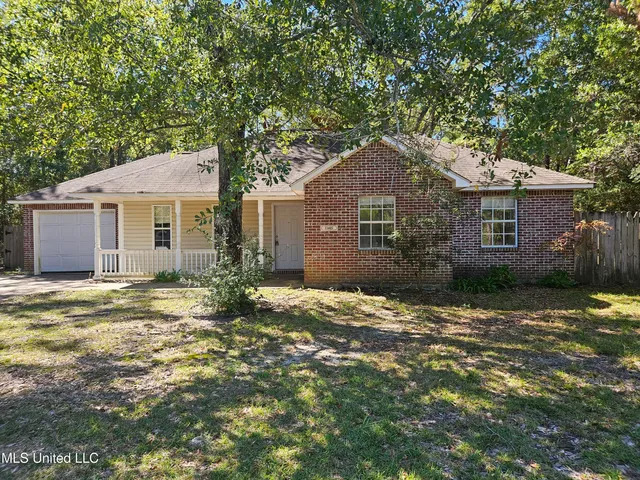 $1,650 | 1009 Magnolia Street, Ocean Springs, MS 39564