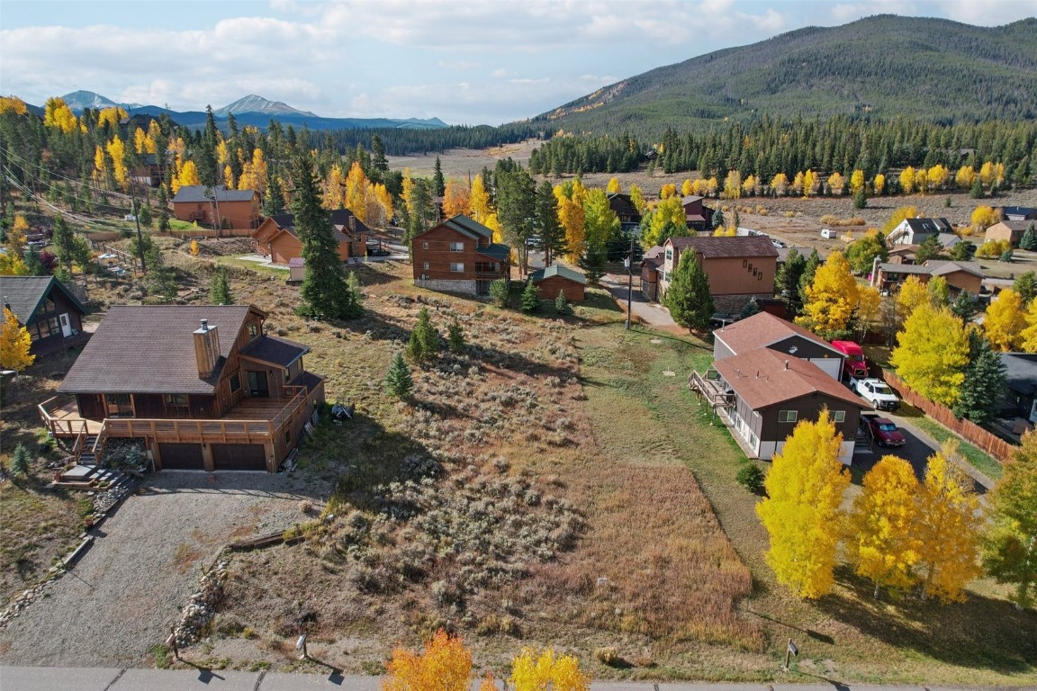 Welcome to 653 Vail Circle! The last lot available on this gorgeous street in Summit Cove.