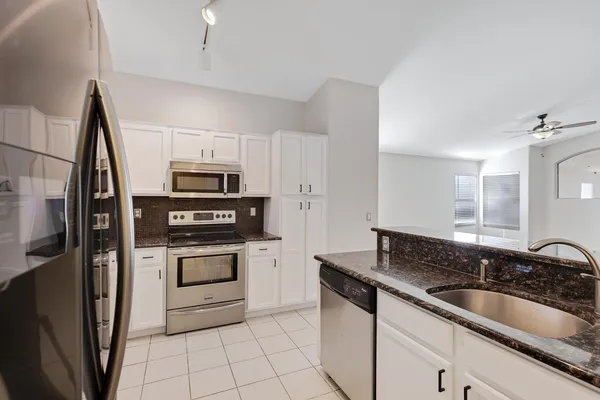 $2,100 | 302 North Hudson Place, Chandler, AZ 85225