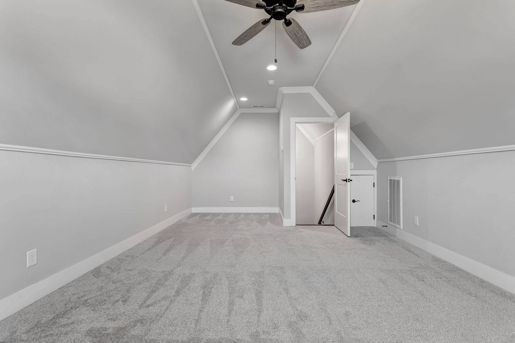 4050 Kiskadee Ln Spring Hill Spring Hill, TN 37174 - Photo 31 of 36 wooden floor in an empty room