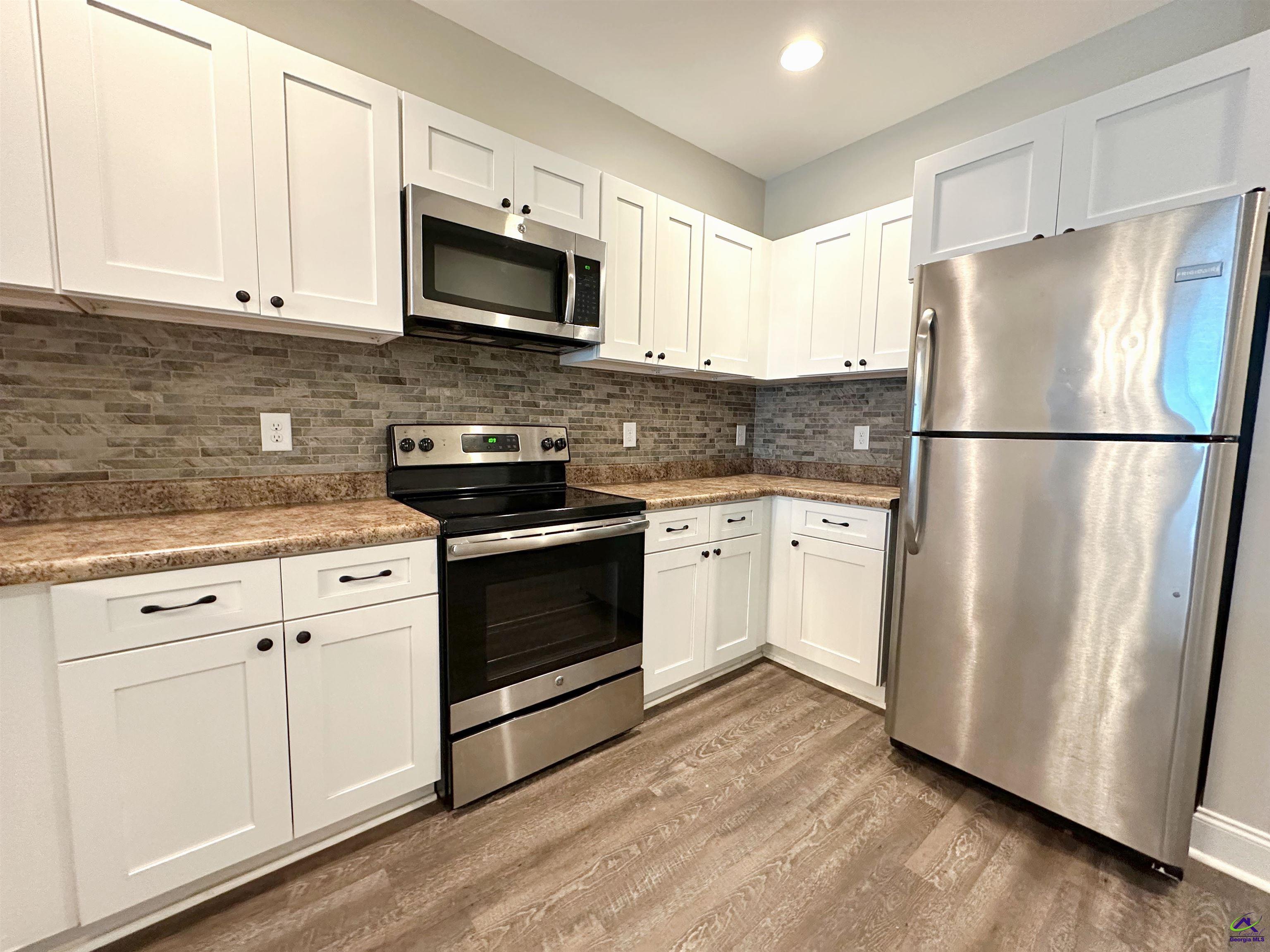 210 Grayton Way Perry, GA 31069 - Photo 6 of 15 Gallery Image 6