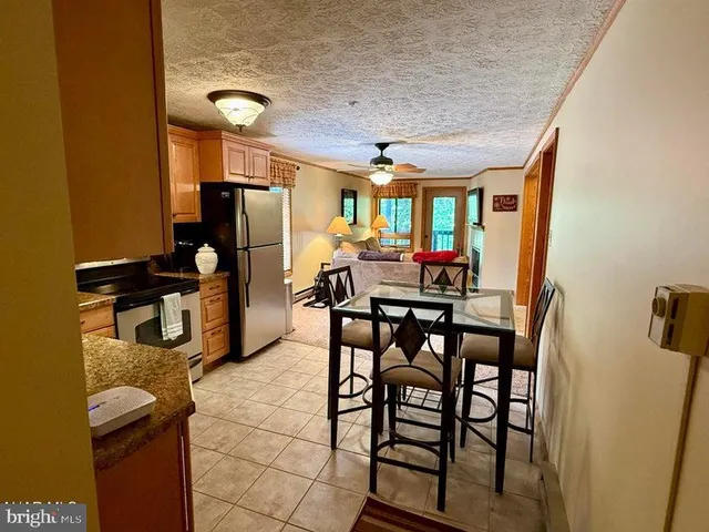 $96,000 | 143 East Valley Point Lane, Unit 1323, Claysburg, PA 16625