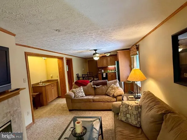 $96,000 | 143 East Valley Point Lane, Unit 1323, Claysburg, PA 16625