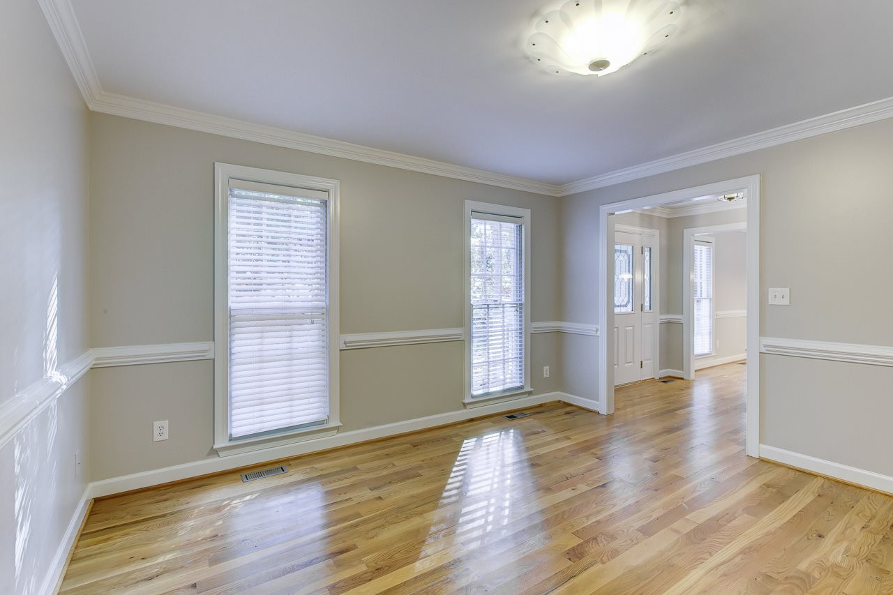 7805 Ketley Court Raleigh, NC 27615 - Photo 3 of 25 Living Room