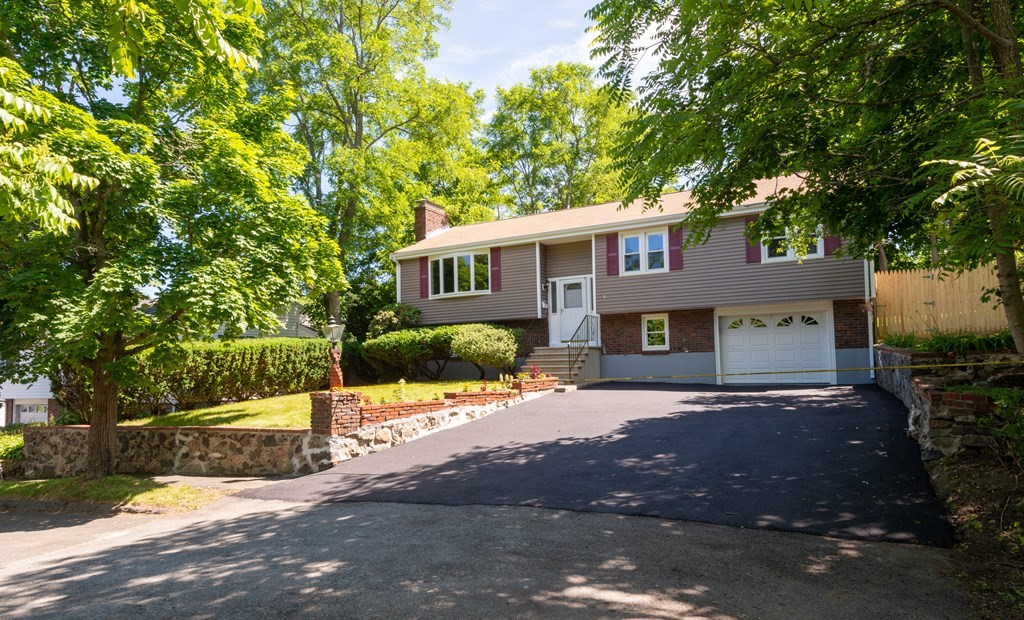 8 Glen Road Peabody, MA 01960 - Photo 1 of 40