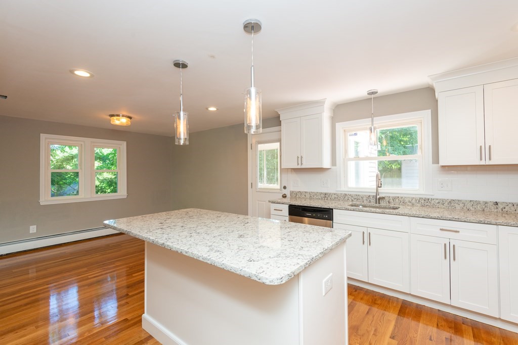 8 Glen Road Peabody, MA 01960 - Photo 15 of 40