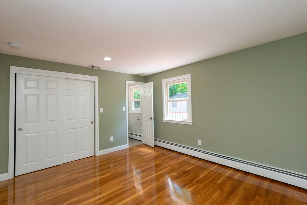 8 Glen Road Peabody, MA 01960 - Photo 24 of 40