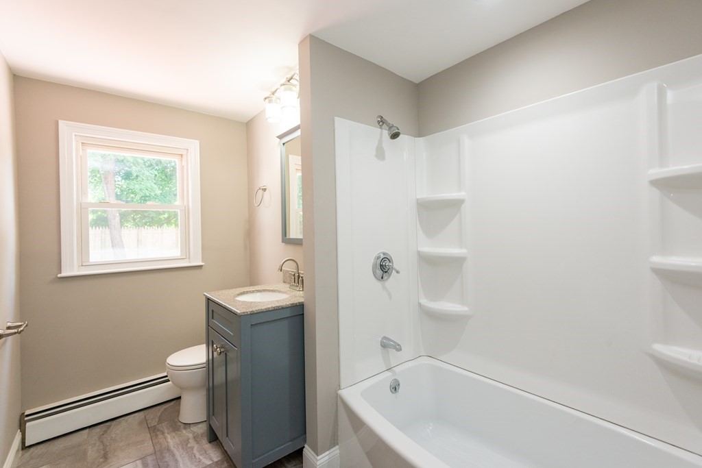 8 Glen Road Peabody, MA 01960 - Photo 31 of 40