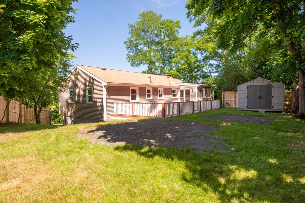 8 Glen Road Peabody, MA 01960 - Photo 6 of 40