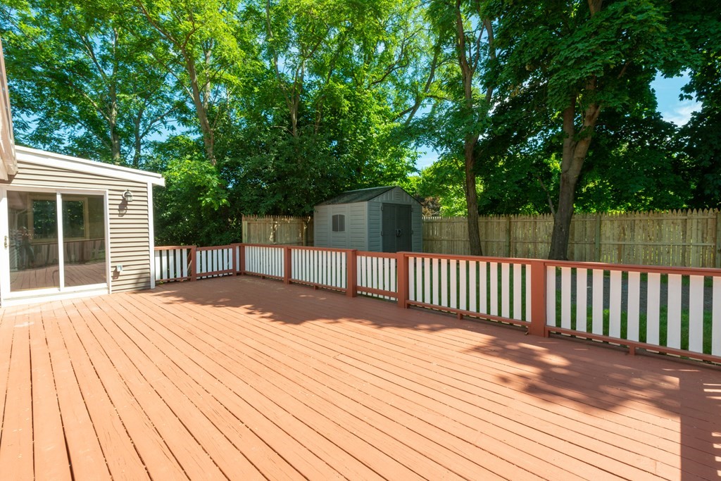 8 Glen Road Peabody, MA 01960 - Photo 8 of 40