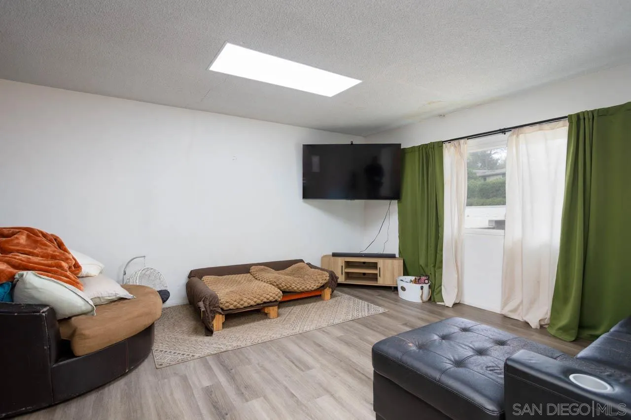 4065 Bancroft Drive Spring Valley, CA 91977 - Photo 7 of 47