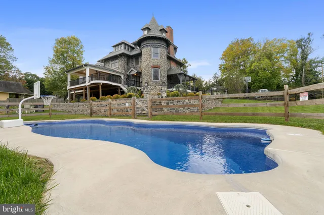 $2,196,000 | 662 South Highland Avenue, Merion Station, PA 19066