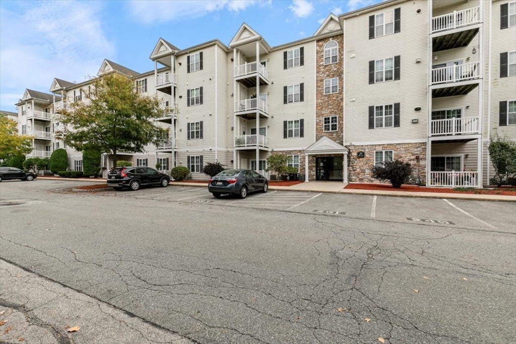23 Hampshire Road, Unit 108 Methuen, MA 01844 - Photo 34 of 39 a building view