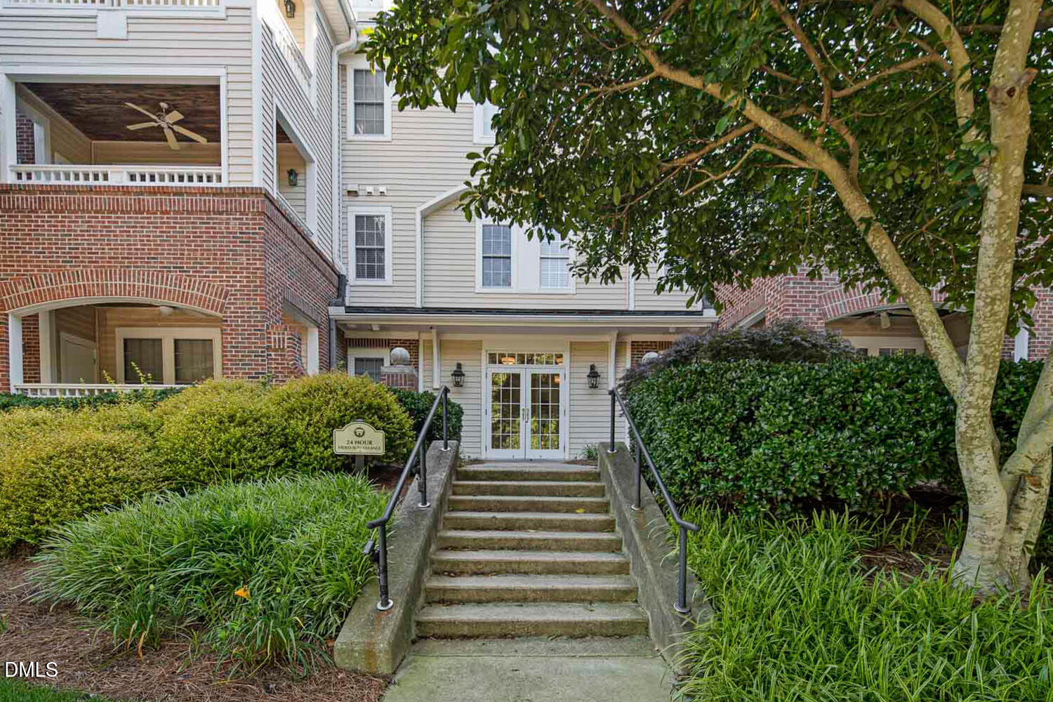 108 Northbrook Drive, Unit 203 Raleigh, NC 27609 - Photo 27 of 34 5
