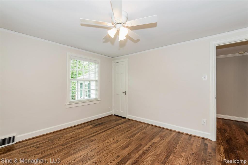 342 Touraine Road Grosse Pointe Farms, MI 48236 - Photo 29 of 49
