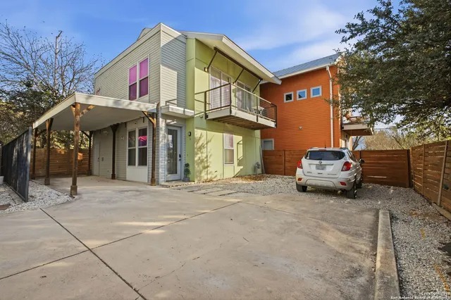 $345,000 | 422 Hays Street, Unit 3, San Antonio, TX 78202