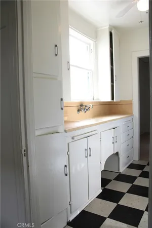 $2,100 | 1848 Temple Avenue, Signal Hill, CA 90755