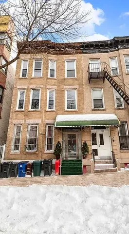 $1,399,999 | 1070 Grant Avenue | Concourse