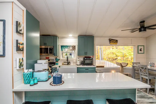 $179,900 | 357 Lamplighter's Drive, Conway, NH 03860