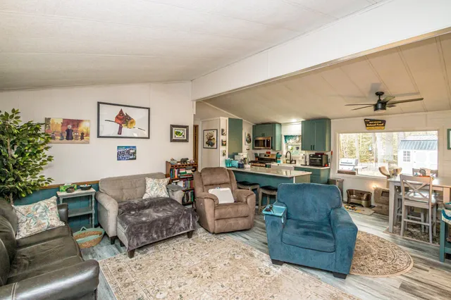 $179,900 | 357 Lamplighter's Drive, Conway, NH 03860