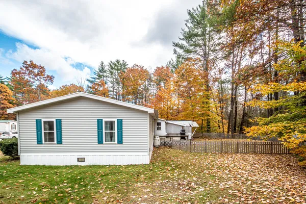 $169,900 | 357 Lamplighter's Drive, Conway, NH 03860