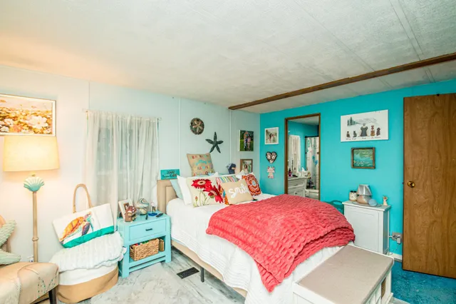 $179,900 | 357 Lamplighter's Drive, Conway, NH 03860