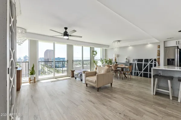 $525,000 | 2323 North Central Avenue, Unit 1702, Phoenix, AZ 85004