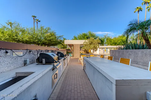 $525,000 | 2323 North Central Avenue, Unit 1702, Phoenix, AZ 85004