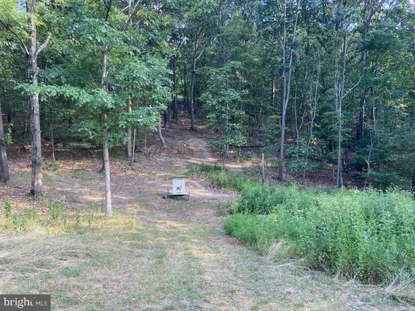 $727,500 | 12662 Ridgewood Drive, Huntingdon, PA 16652