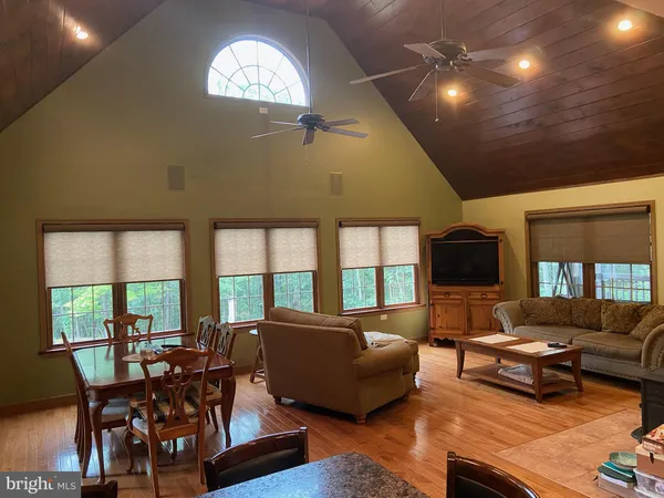 $727,500 | 12662 Ridgewood Drive, Huntingdon, PA 16652