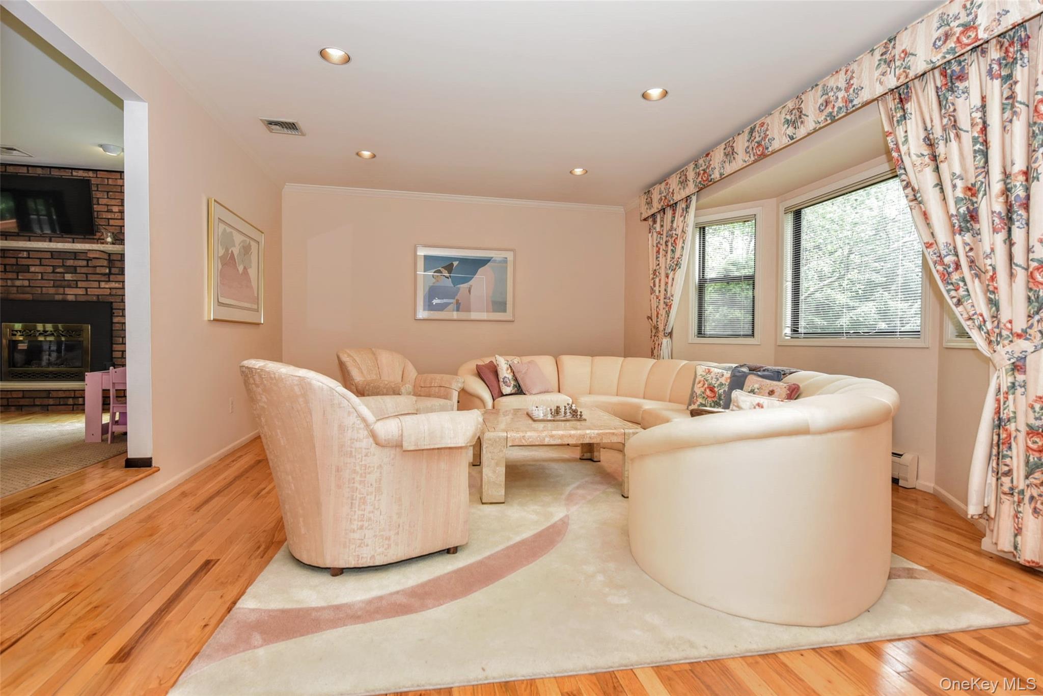 19 Church Road Monsey, NY 10952 - Photo 7 of 40 Sunken Living Room