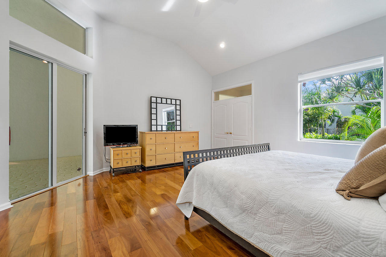 2835 Northwest 45th Street Boca Raton, FL 33434 - Photo 24 of 46 023-2835NW45thSt-BocaRaton-FL-small