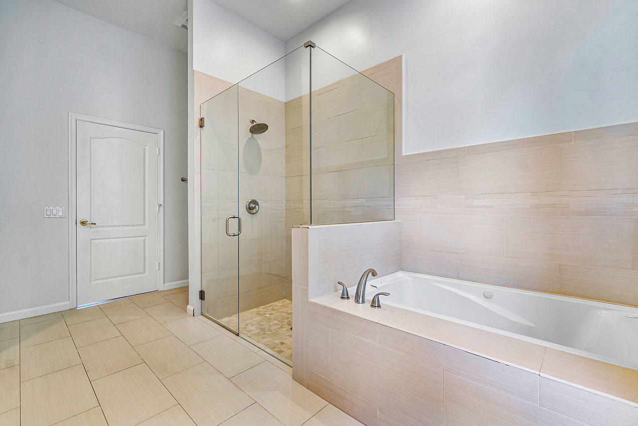 2835 Northwest 45th Street Boca Raton, FL 33434 - Photo 27 of 46 026-2835NW45thSt-BocaRaton-FL-small