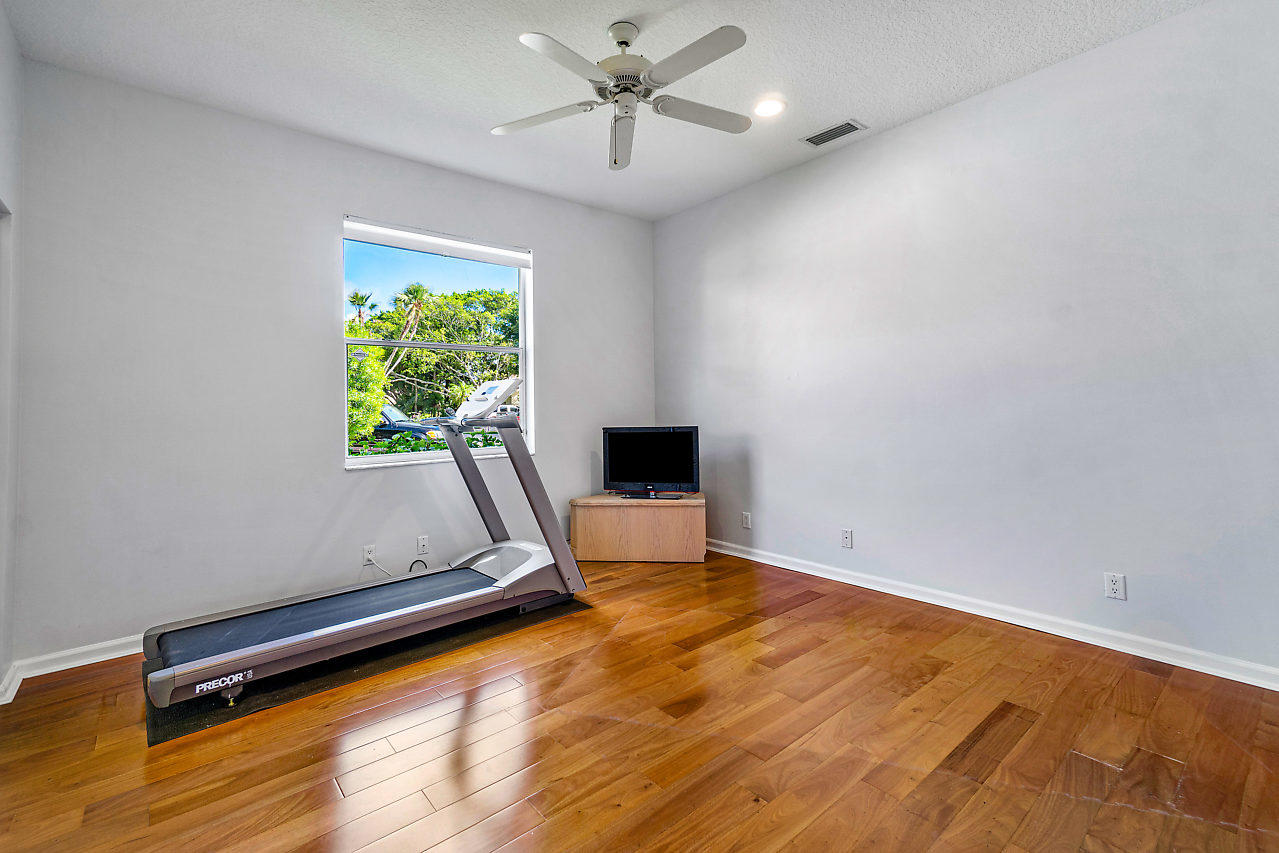 2835 Northwest 45th Street Boca Raton, FL 33434 - Photo 28 of 46 027-2835NW45thSt-BocaRaton-FL-small