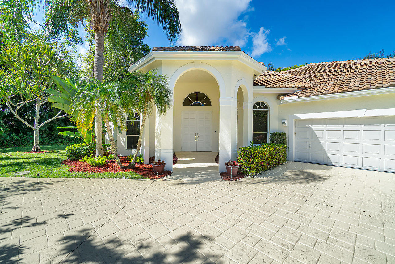 2835 Northwest 45th Street Boca Raton, FL 33434 - Photo 5 of 46 004-2835NW45thSt-BocaRaton-FL-small