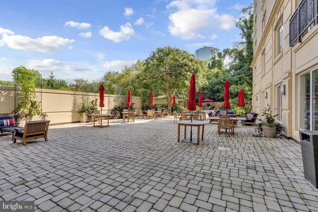 a view of steet corner