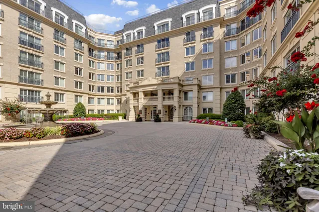 $625,000 | 5 Park Place, Unit 107, Annapolis, MD 21401