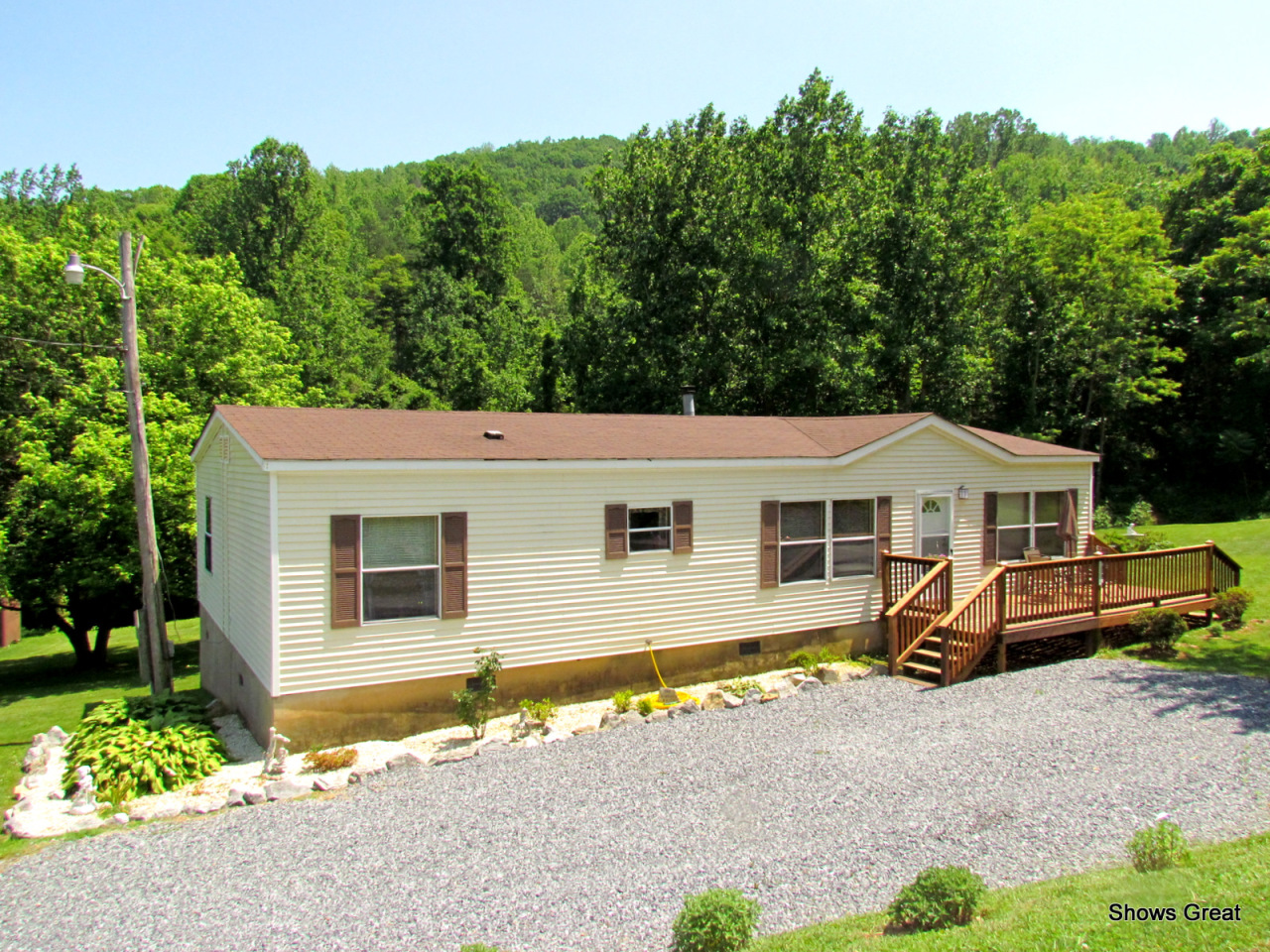2820 Mountain View Church Road Blue Ridge, VA 24064 - Photo 2 of 17 Exterior 2