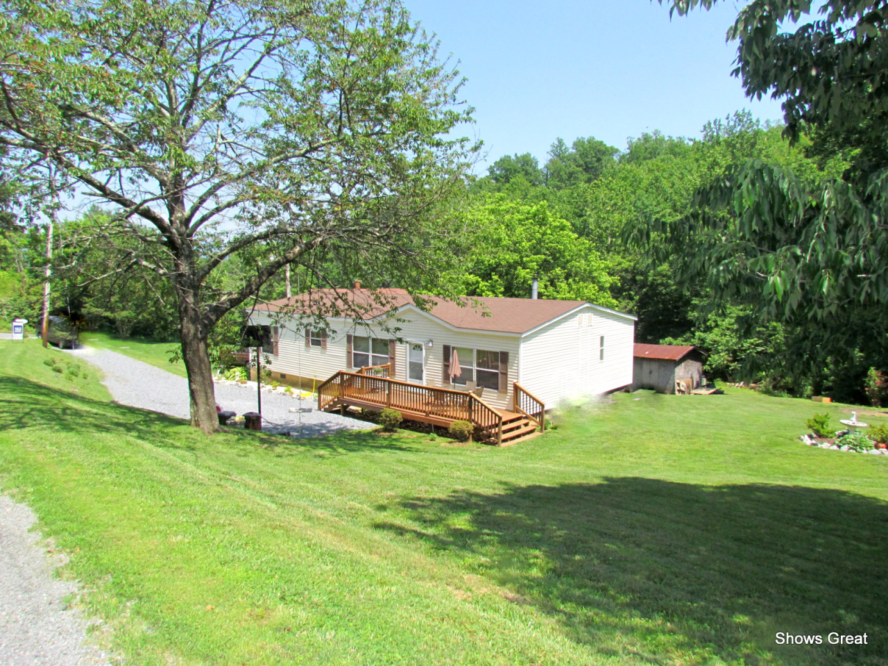 2820 Mountain View Church Road Blue Ridge, VA 24064 - Photo 15 of 17 Exterior