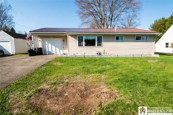 $184,900 | 93 East Summit Street, Busti, NY 14750