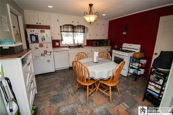 $184,900 | 93 East Summit Street, Busti, NY 14750