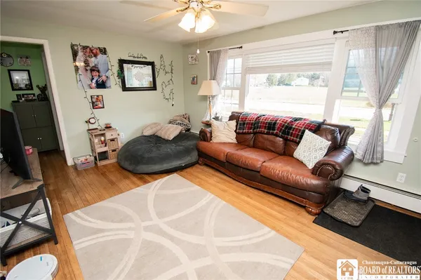 $184,900 | 93 East Summit Street, Busti, NY 14750