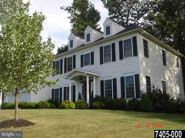 2 Glenhurst Road Shrewsbury, PA 17361 - Photo 1 of 24 Gallery Image 1