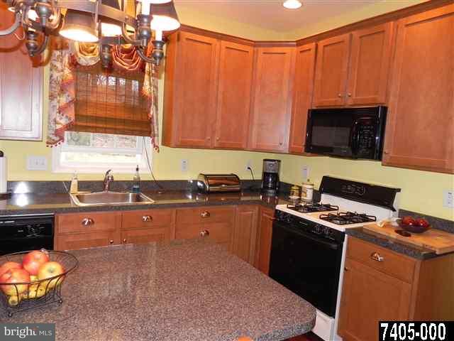 2 Glenhurst Road Shrewsbury, PA 17361 - Photo 4 of 24 Gallery Image 4
