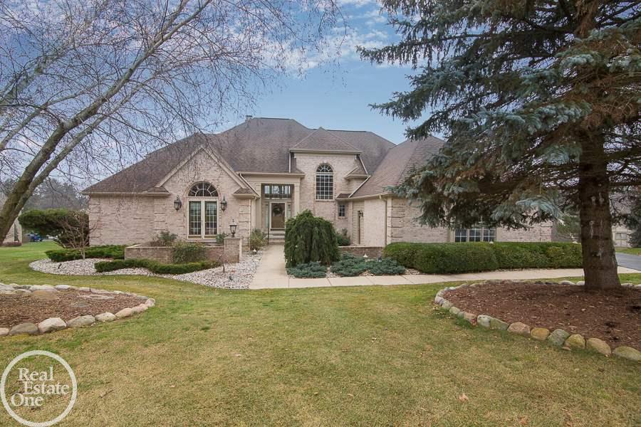 6376 Peach Tree Court Rochester Hills, MI 48306 - Photo 1 of 27