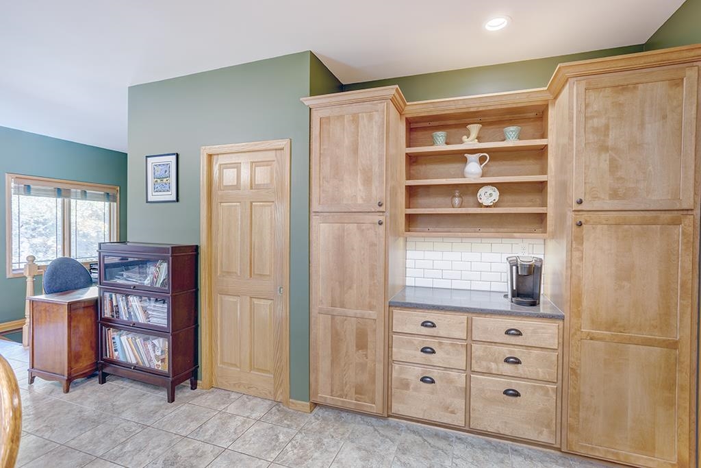 13161 12 Oaks Ridge Roscoe, IL 61073 - Photo 23 of 35 Gallery Image 23