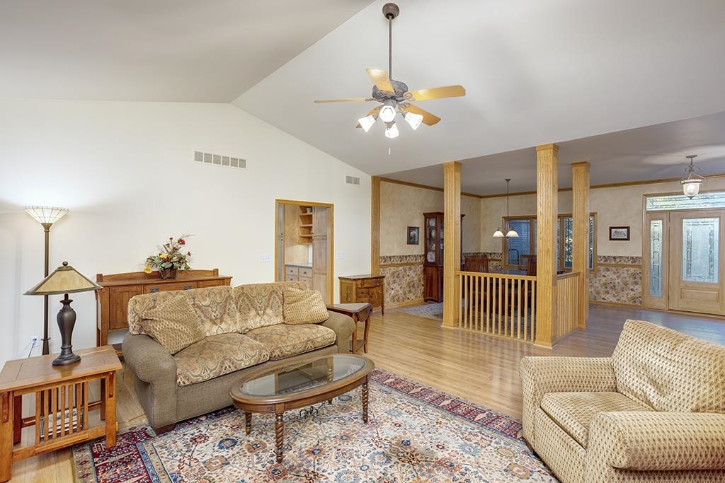 13161 12 Oaks Ridge Roscoe, IL 61073 - Photo 9 of 35 Gallery Image 9