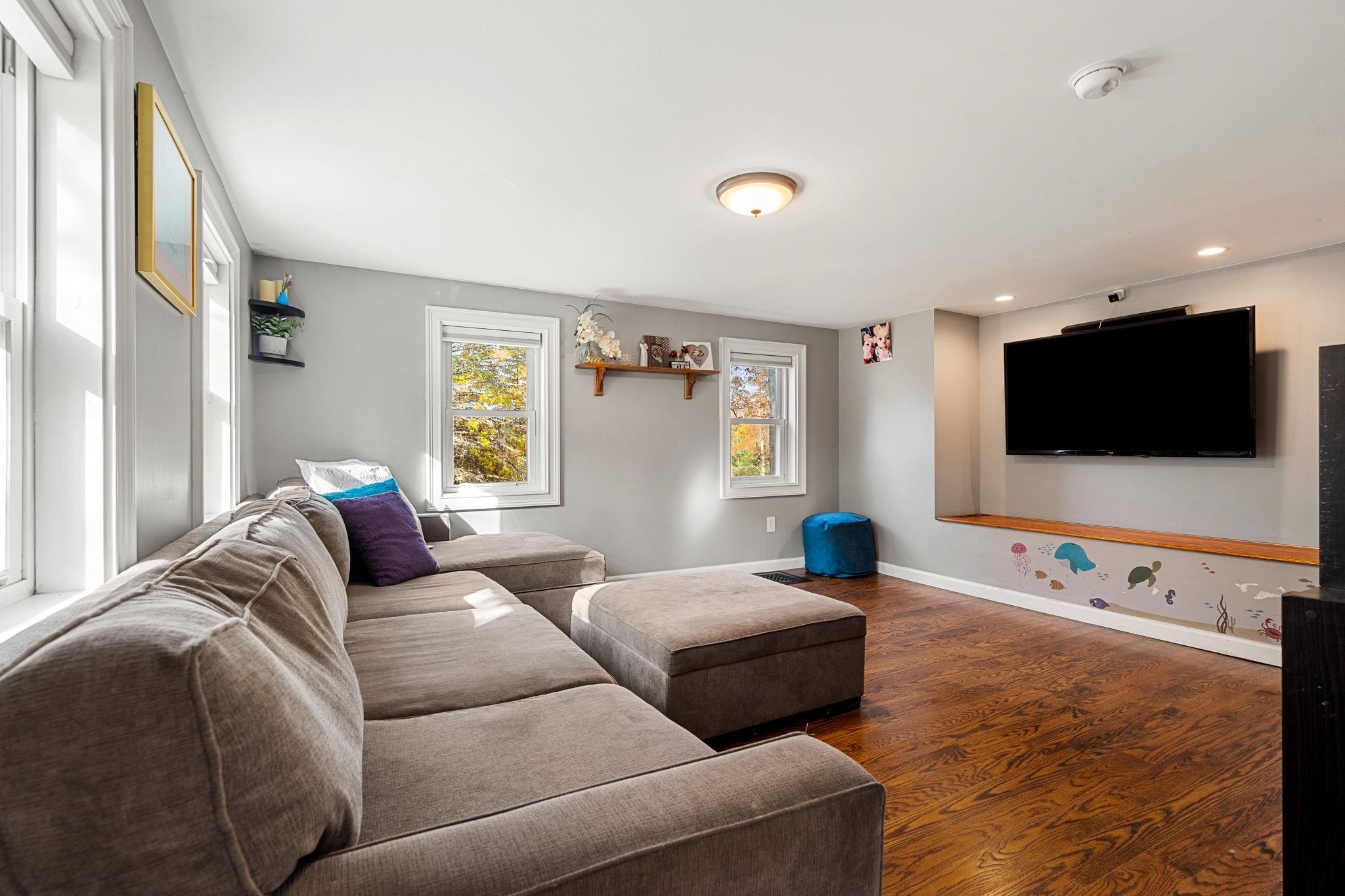 7 Ball Road Kingston, NH 03848 - Photo 8 of 40