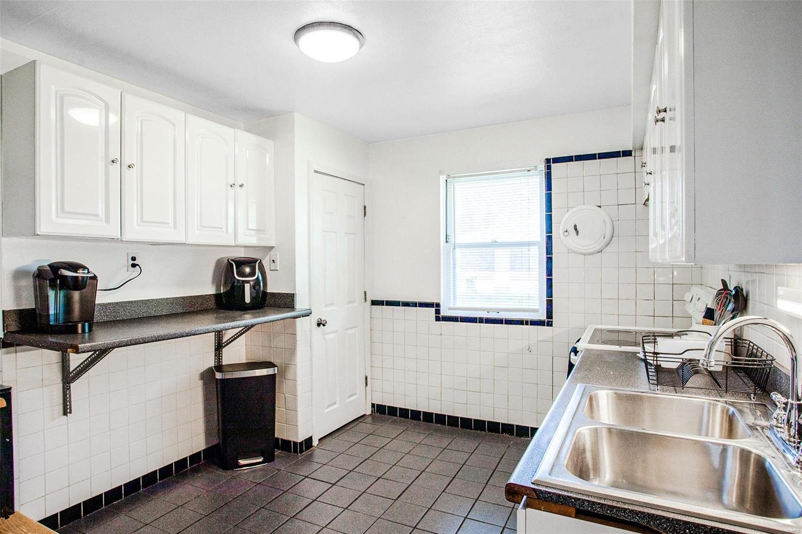 9419 Jennings Station Road St. Louis, MO 63136 - Photo 16 of 40