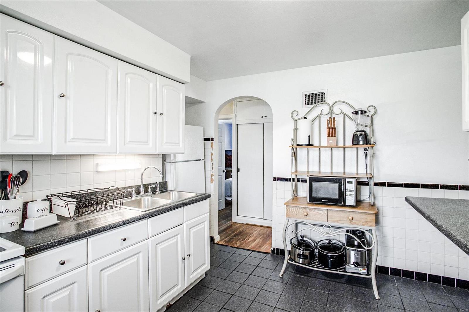 9419 Jennings Station Road St. Louis, MO 63136 - Photo 17 of 40